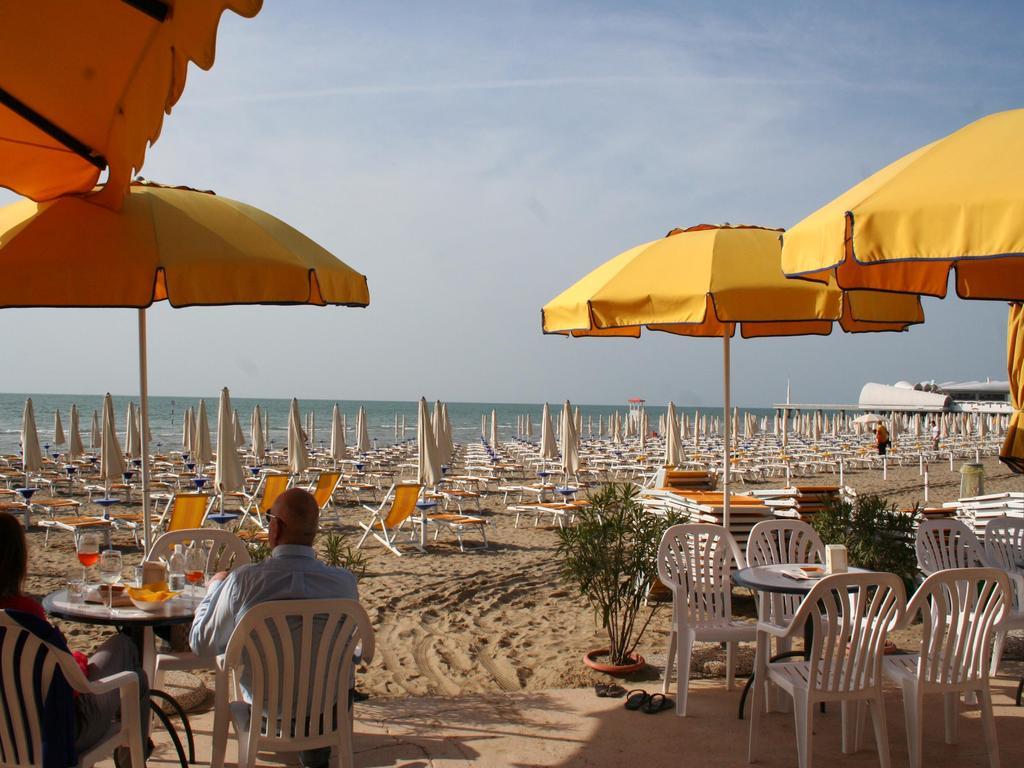 Salisburgo Appartement Lignano Sabbiadoro Buitenkant foto
